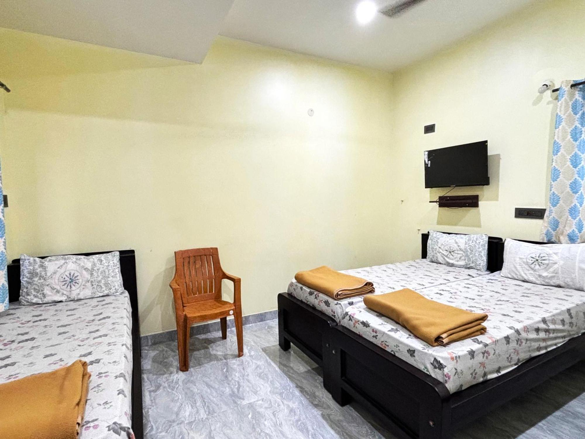Sri Siri Lodge And Hotel Chikmagalur Exterior photo